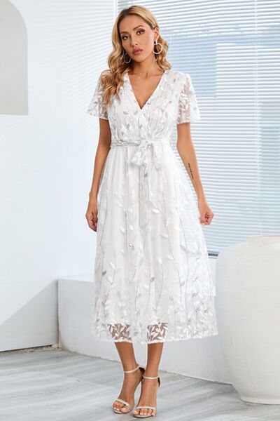 White Sequins Embroidery Short Sleeve Midi Dress