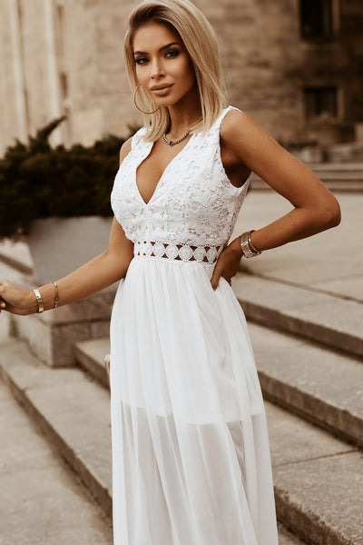 Floral Lace V-Neck Maxi Dress